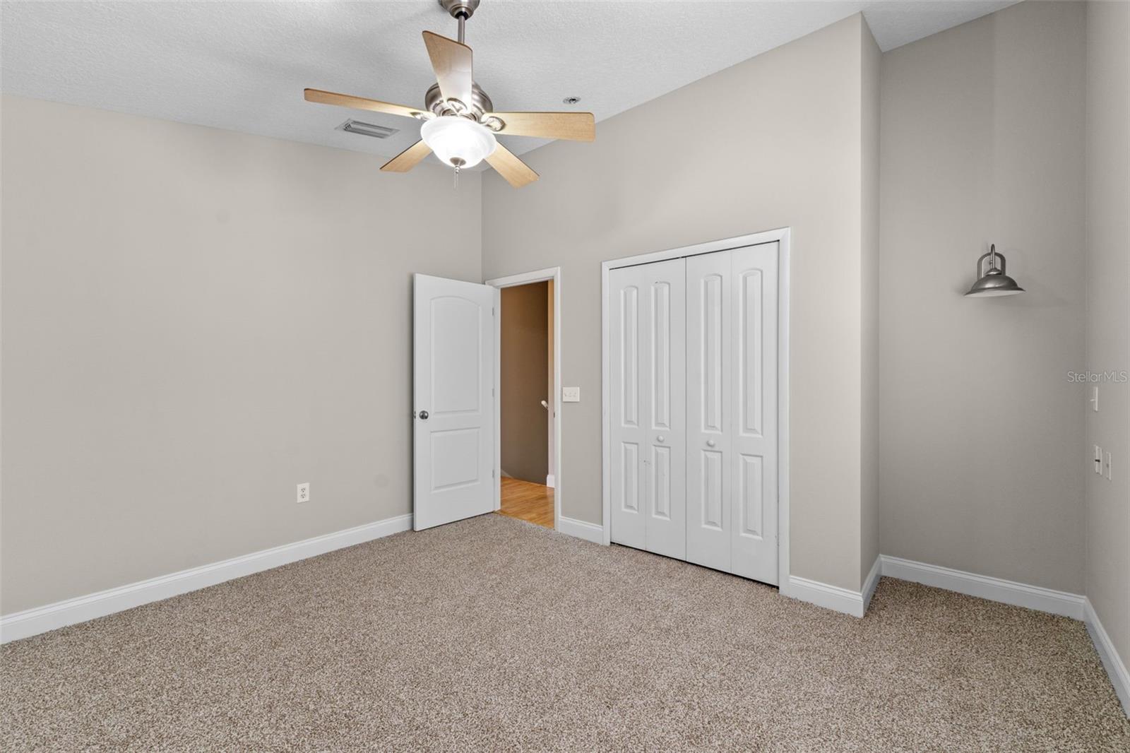 Image 54 of 97 For 560 Fern Street