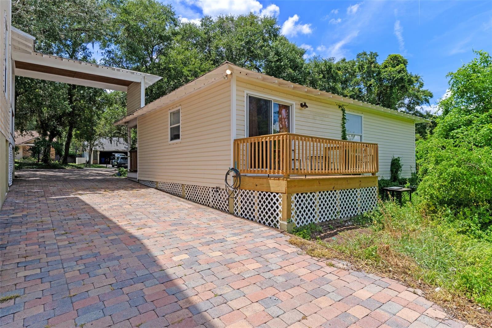 Image 60 of 97 For 560 Fern Street