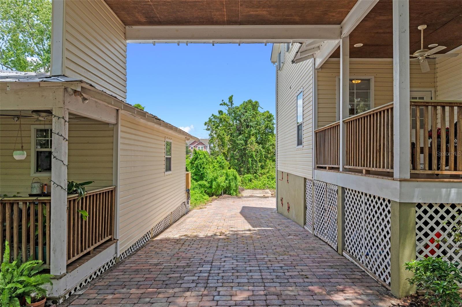 Image 61 of 97 For 560 Fern Street