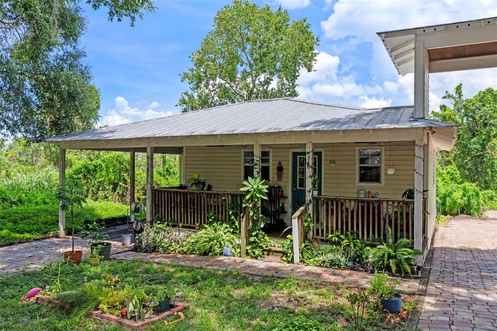 Image 62 of 97 For 560 Fern Street