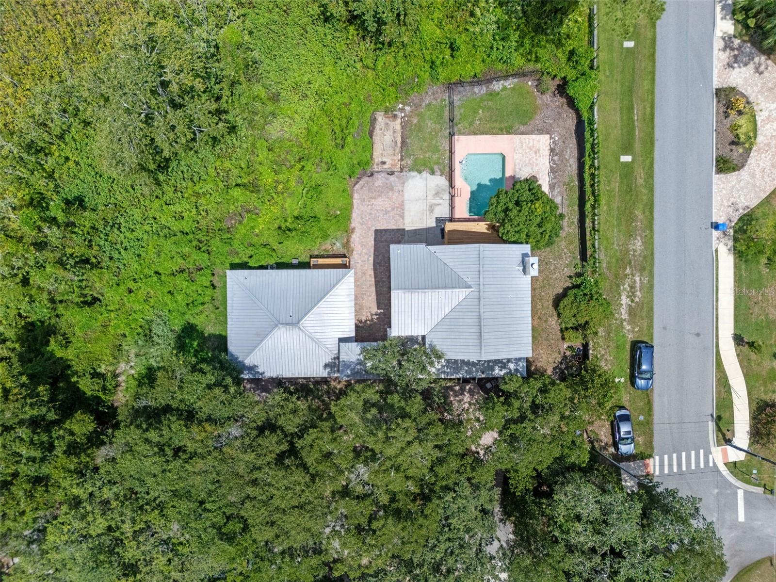 Image 90 of 97 For 560 Fern Street