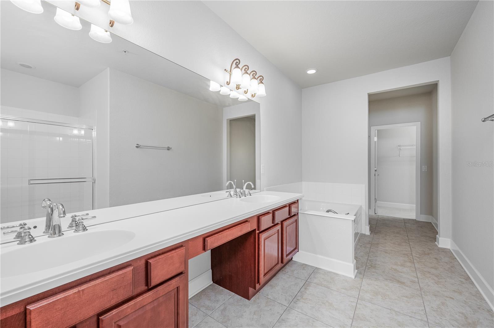Image 36 of 52 For 1323 Gilford Point Lane 0