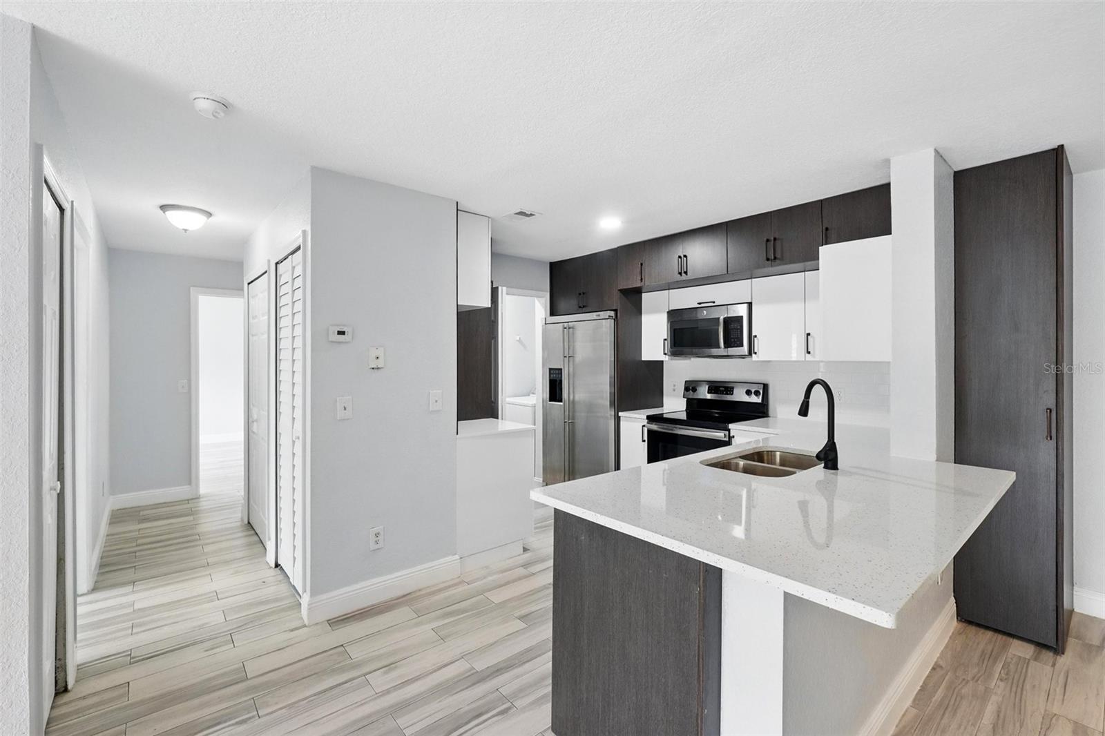Image 11 of 25 For 7524 Seurat Street 12105