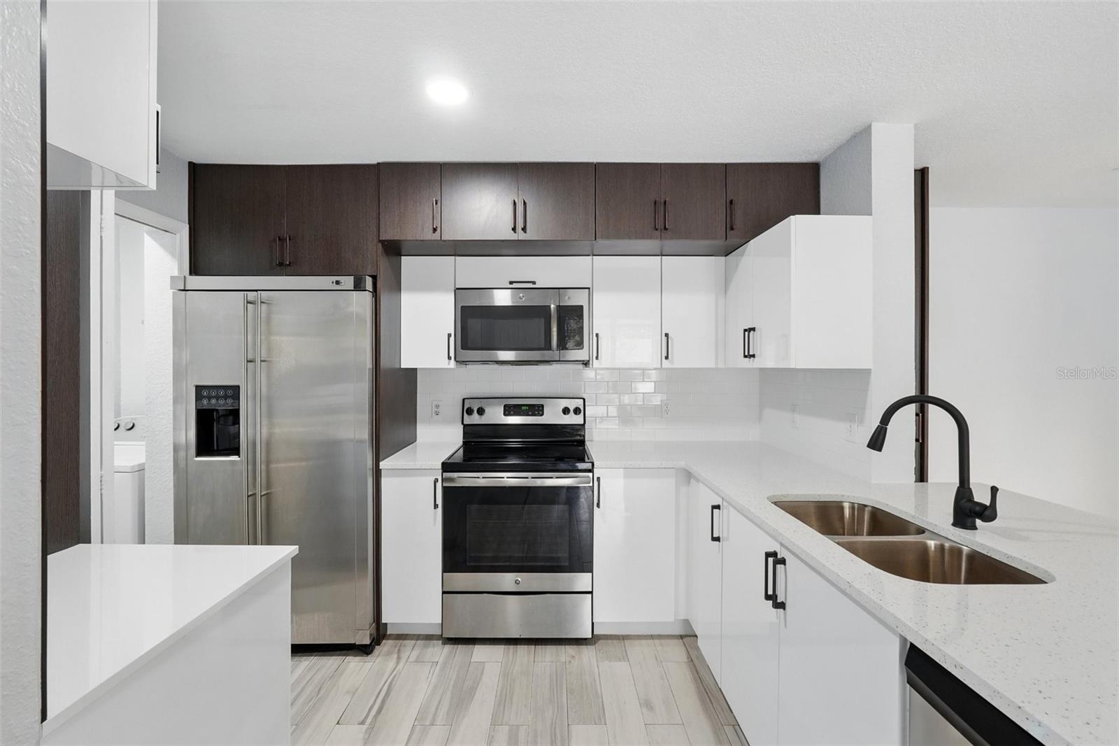 Image 12 of 25 For 7524 Seurat Street 12105