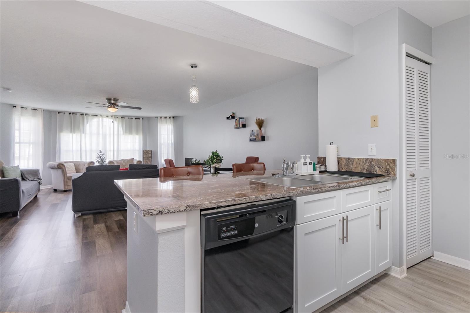 Image 12 of 20 For 8711 Rockingham Terrace A