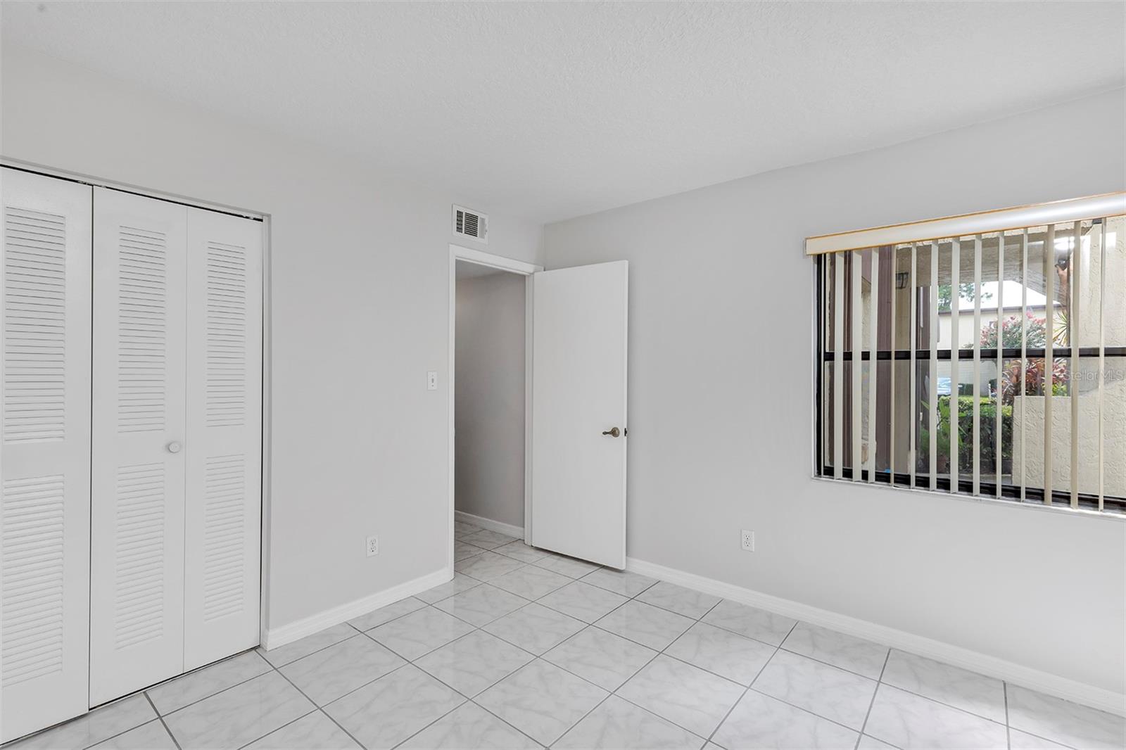 Image 19 of 33 For 3285 Westridge Boulevard 103
