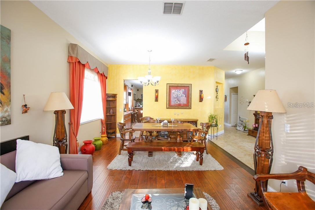 Image 4 of 22 For 14705 Cableshire Way