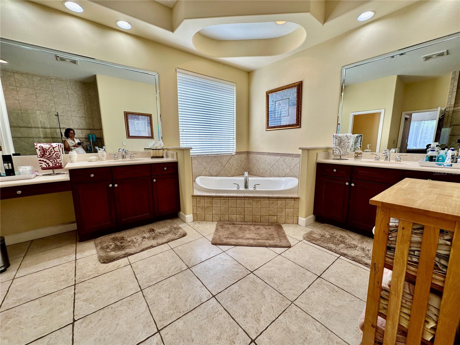 Image 20 of 47 For 1433 Whitney Isles Drive