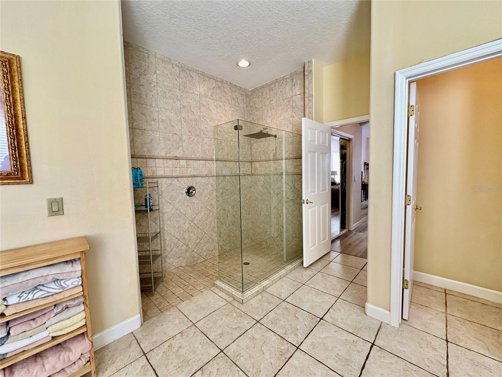 Image 21 of 47 For 1433 Whitney Isles Drive