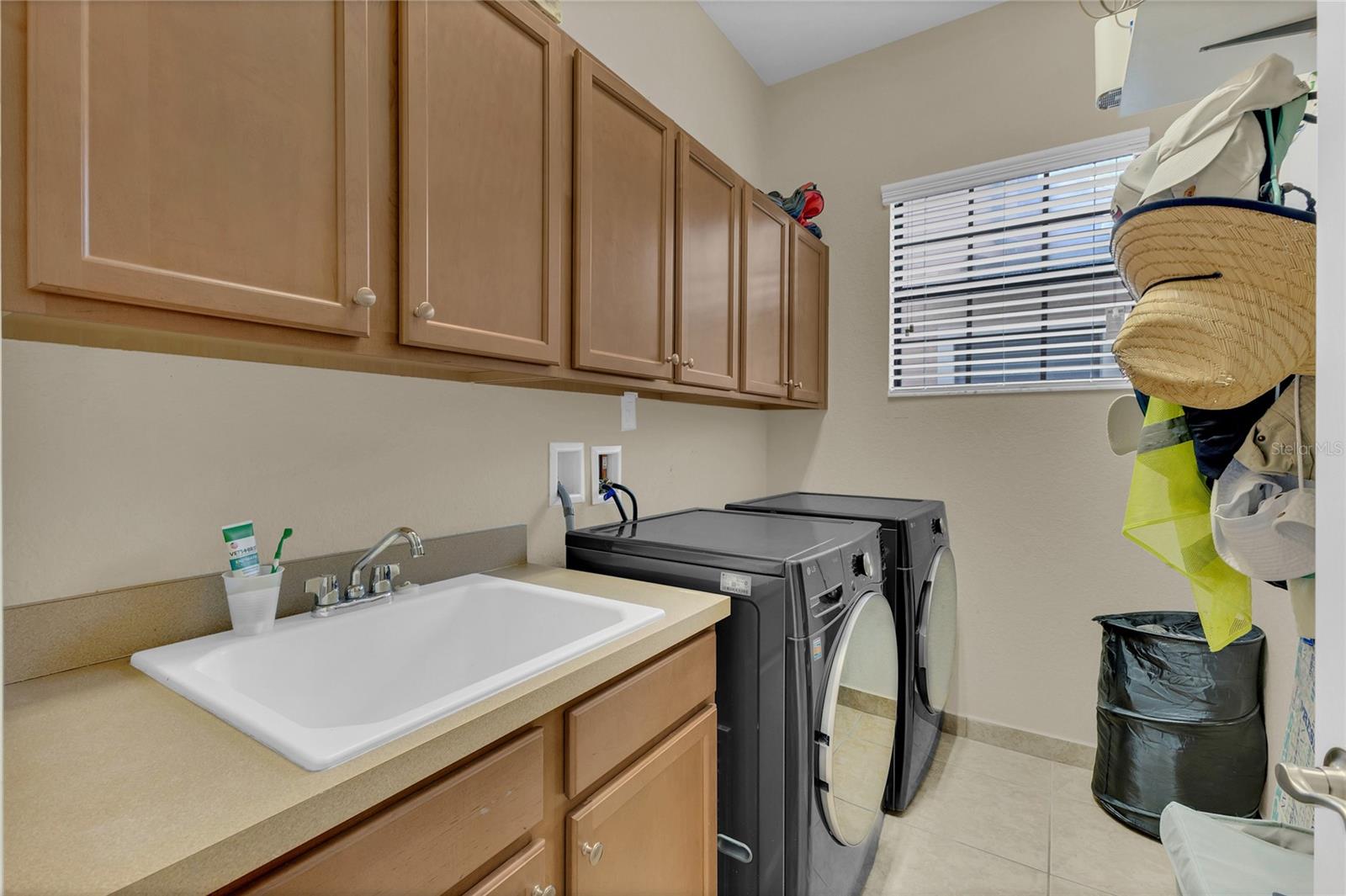 Image 18 of 53 For 10466 Henbury Street