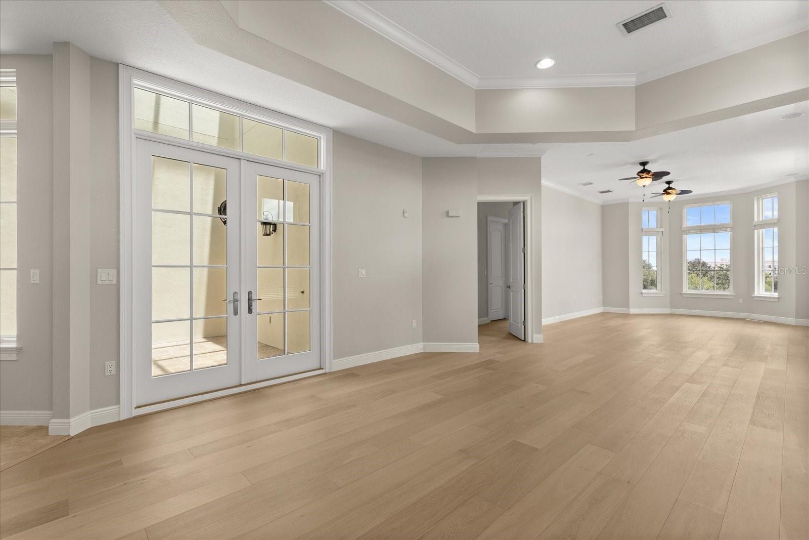 Image 13 of 70 For 101 New York Avenue 313