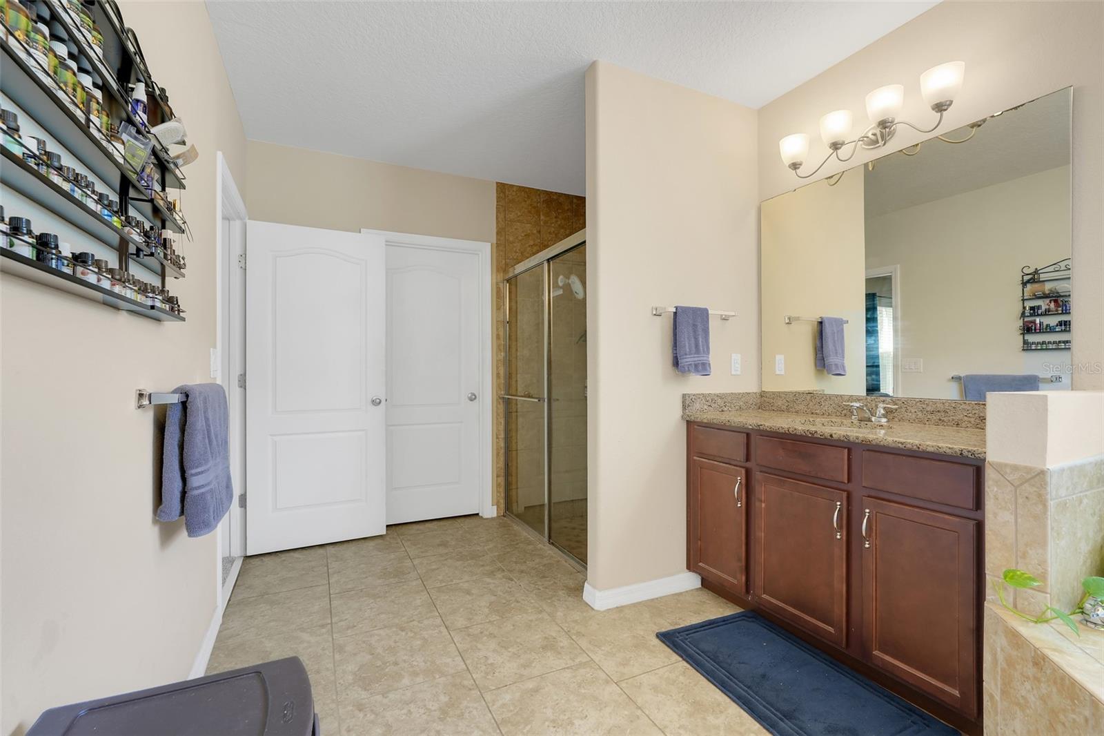Image 22 of 41 For 5101 Grassy Knoll Drive