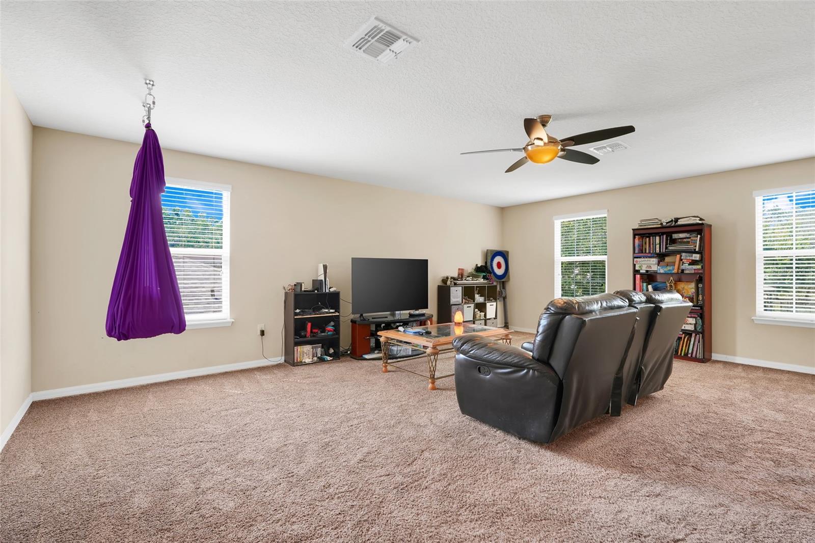 Image 25 of 41 For 5101 Grassy Knoll Drive
