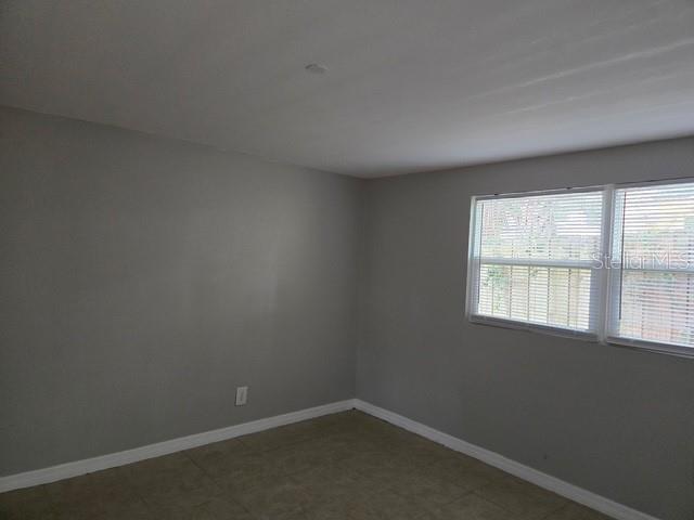 Image 6 of 12 For 514 Avenue C Ne 1