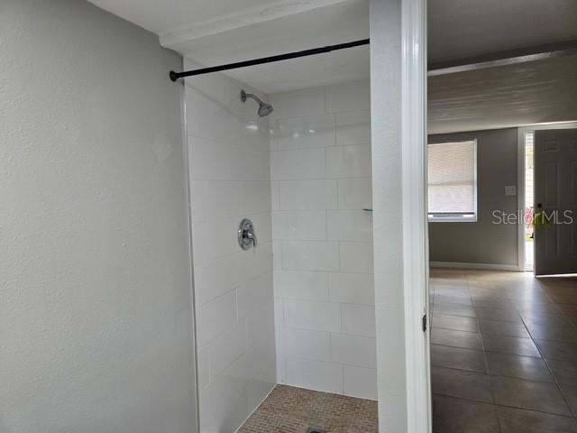 Image 7 of 12 For 514 Avenue C Ne 1