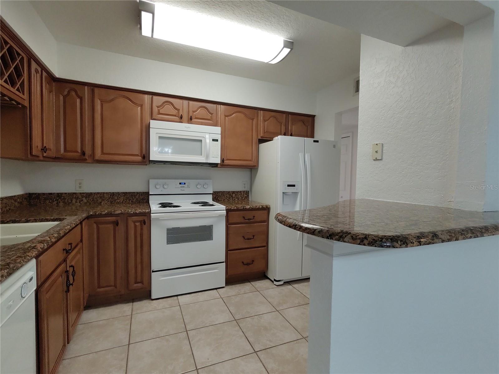 Image 10 of 47 For 538 Orange Drive 11