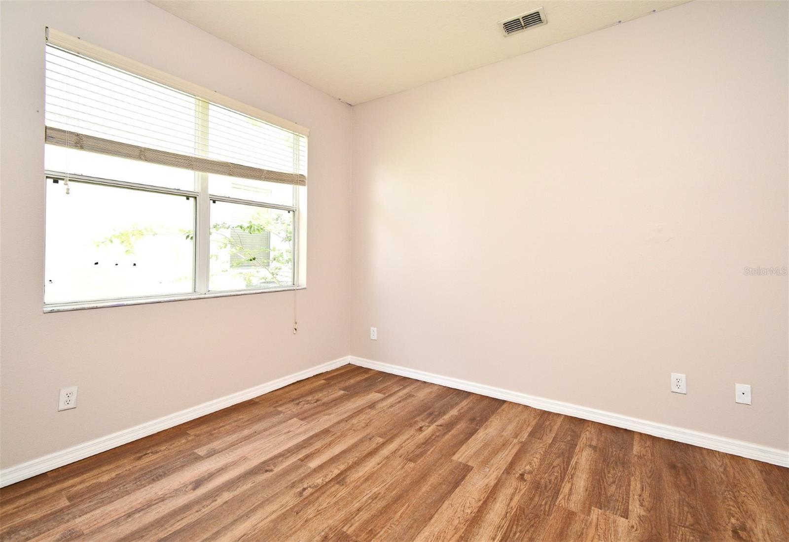 Image 16 of 26 For 9223 Leeland Archer Boulevard