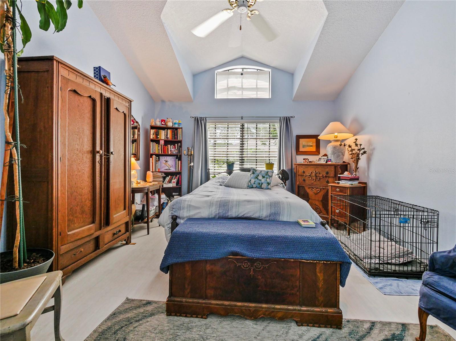 Image 13 of 24 For 132 Baytree Boulevard