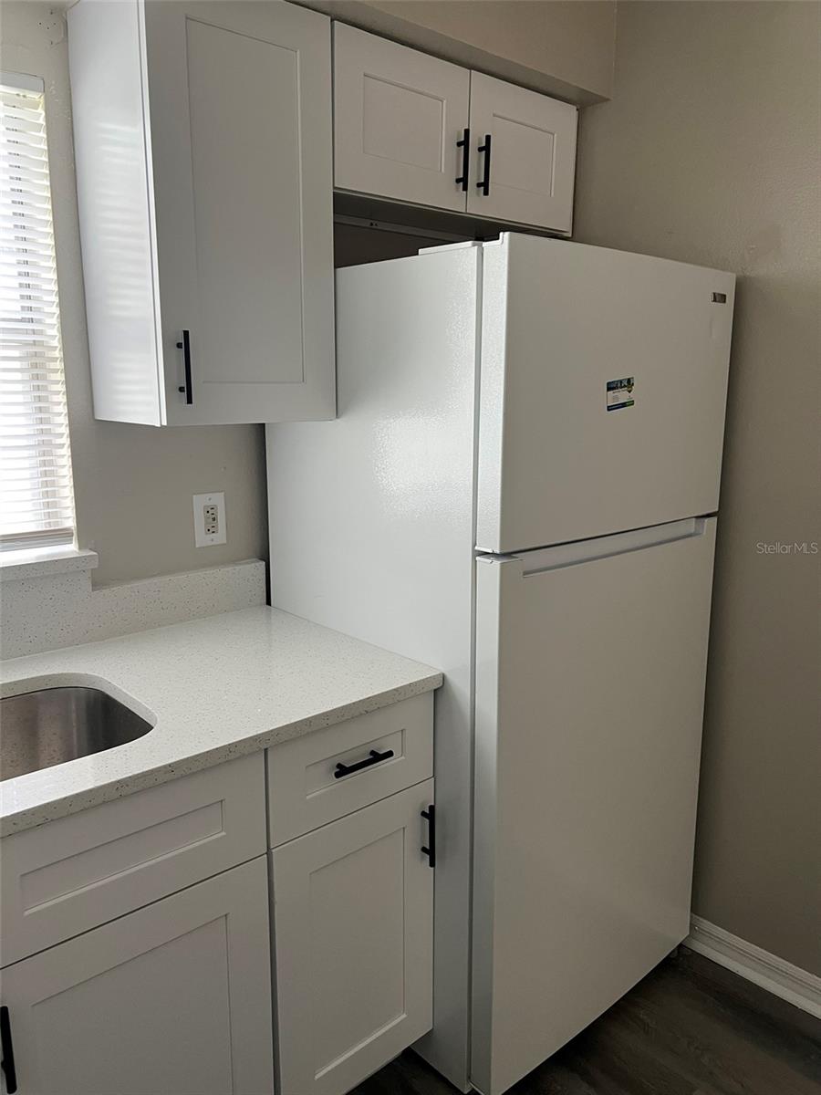 Image 12 of 20 For 319 Eaton Street