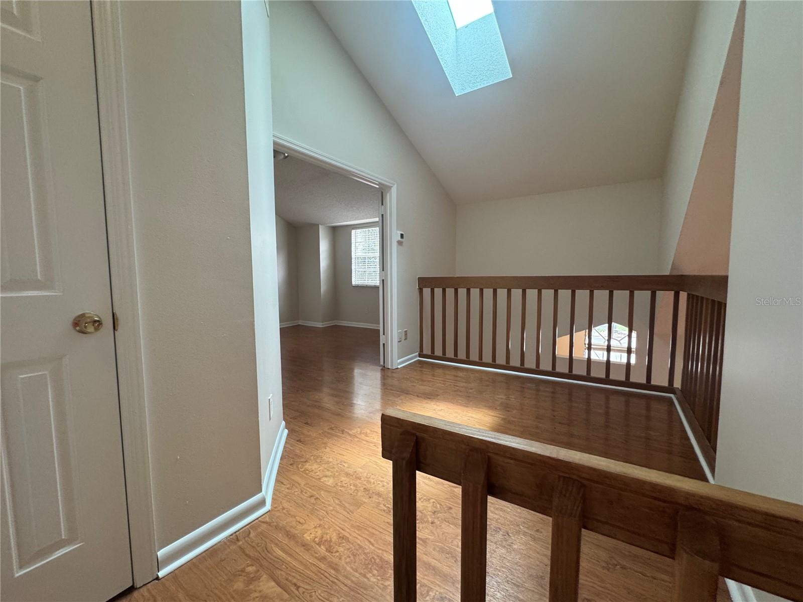 Image 19 of 31 For 964 Helmsley Court 202