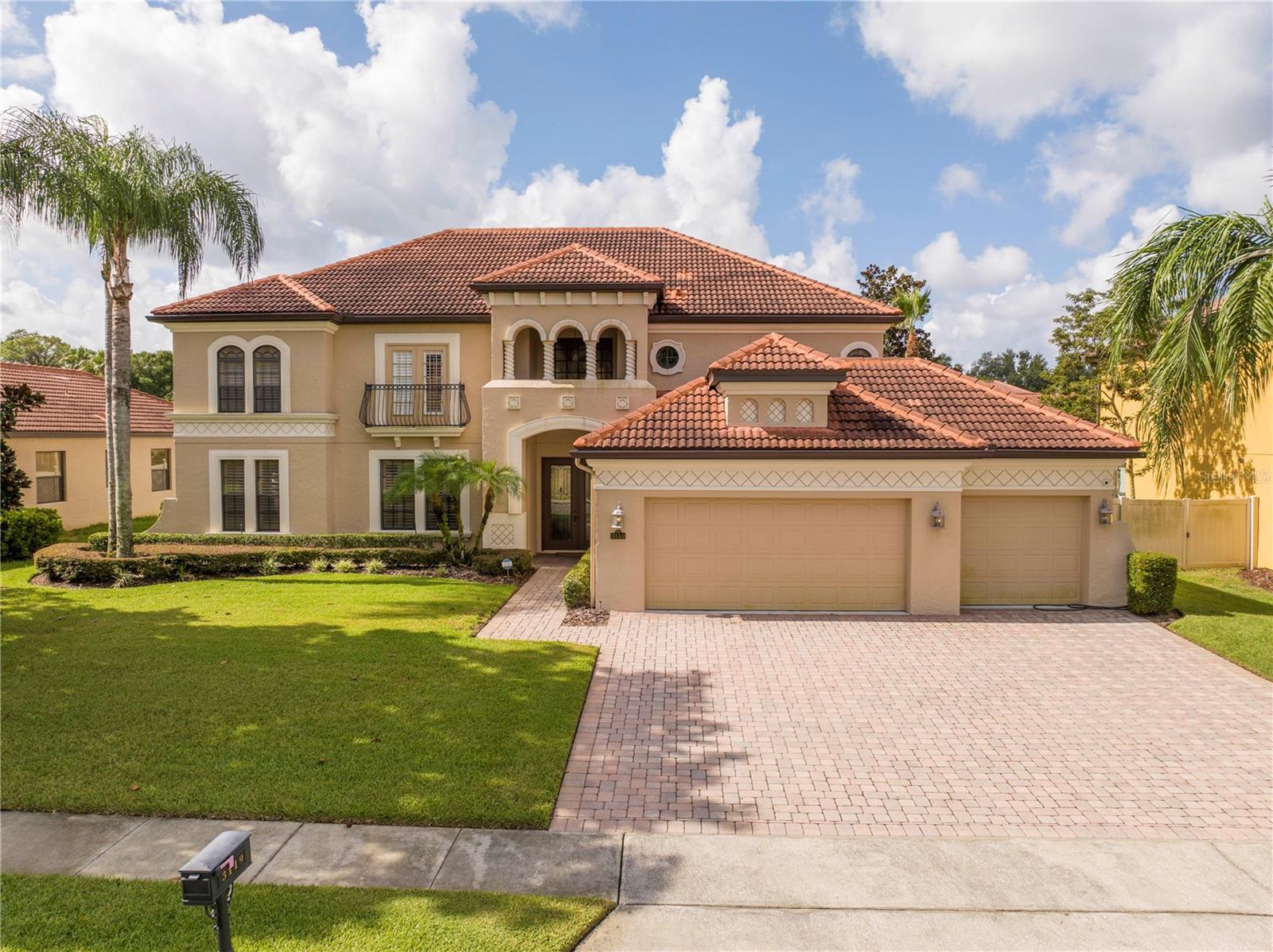Image 10 of 99 For 3119 Falconhill Drive