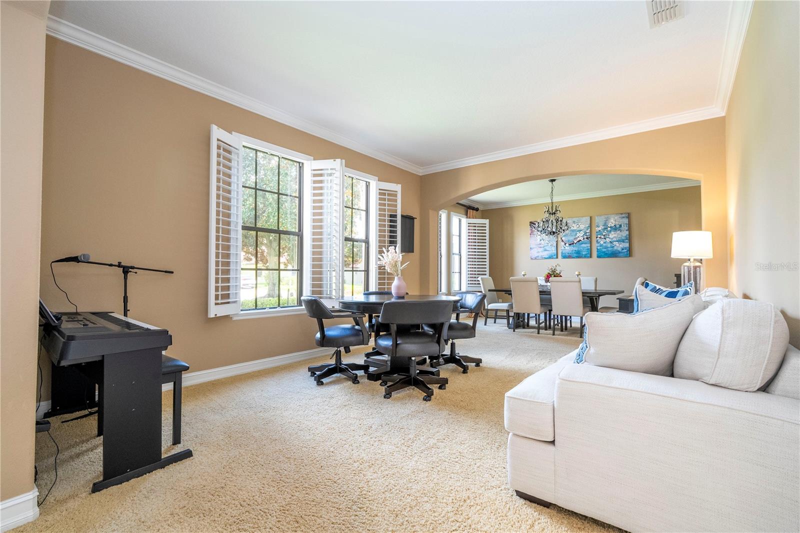 Image 15 of 99 For 3119 Falconhill Drive