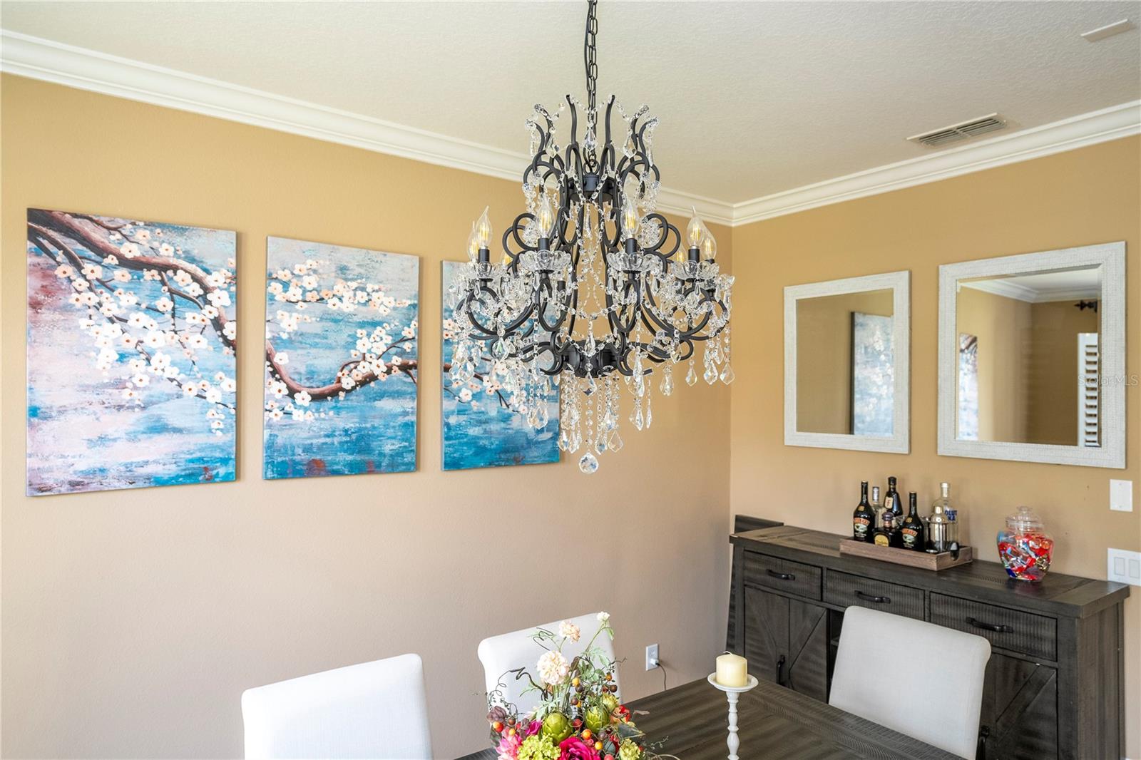Image 17 of 99 For 3119 Falconhill Drive
