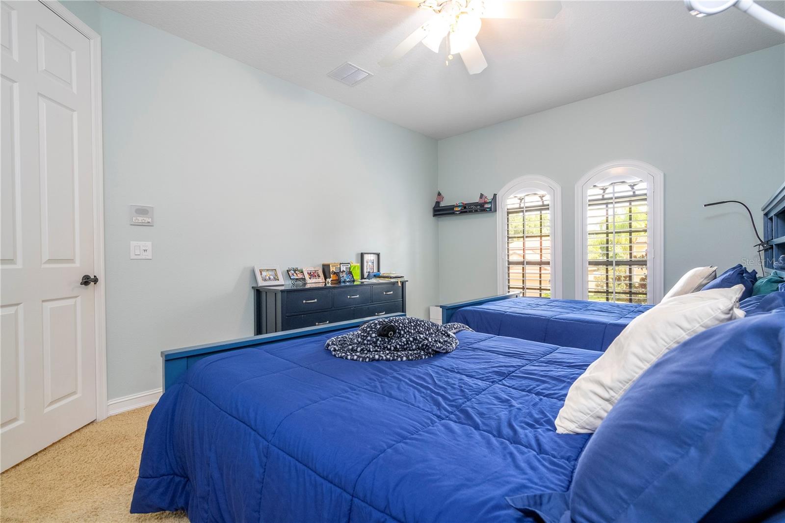 Image 33 of 99 For 3119 Falconhill Drive