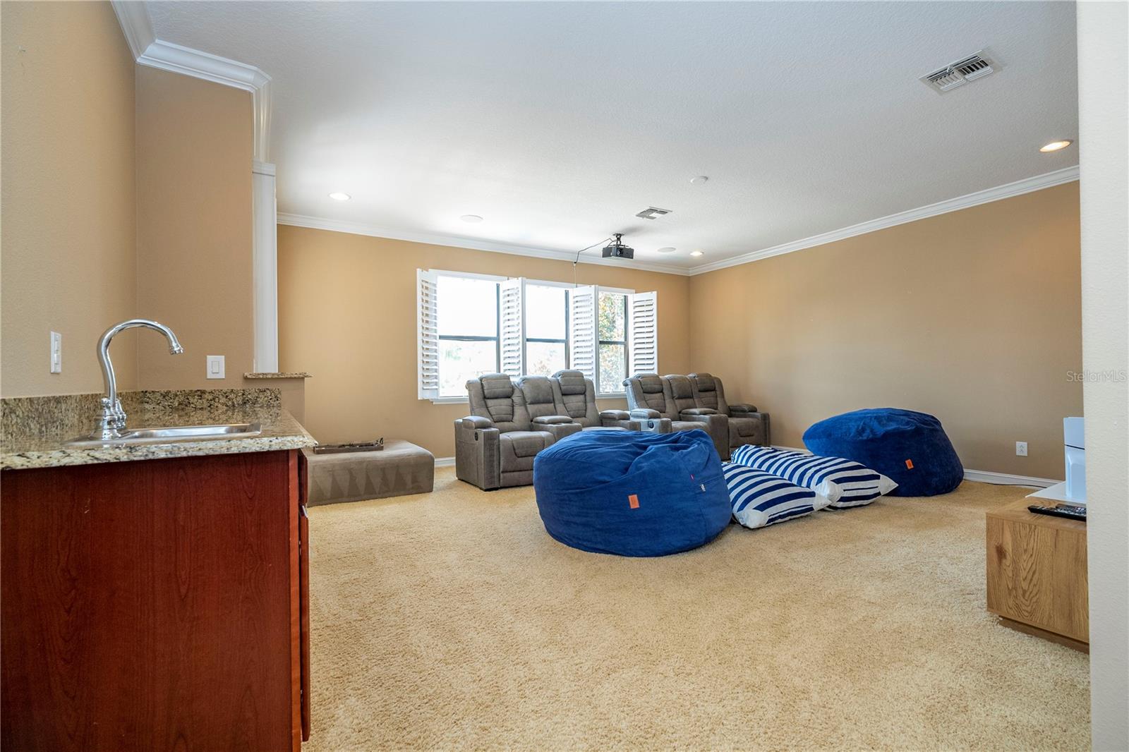 Image 40 of 99 For 3119 Falconhill Drive