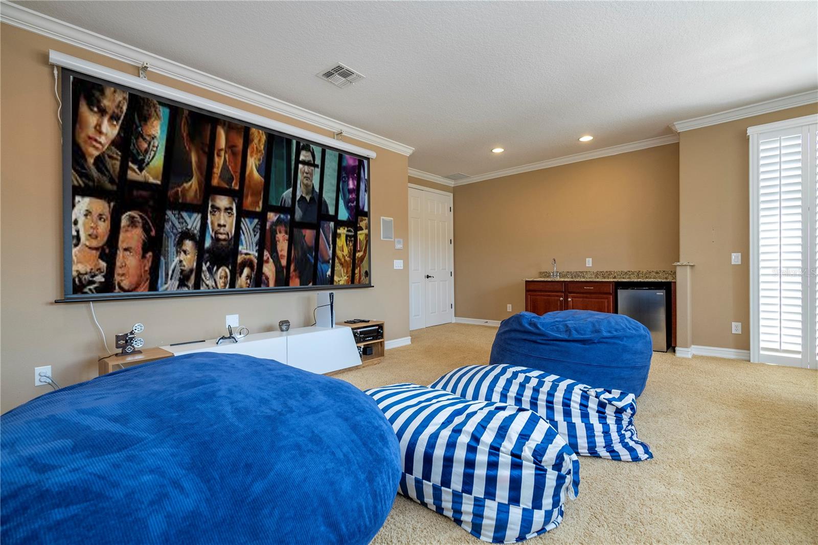 Image 42 of 99 For 3119 Falconhill Drive