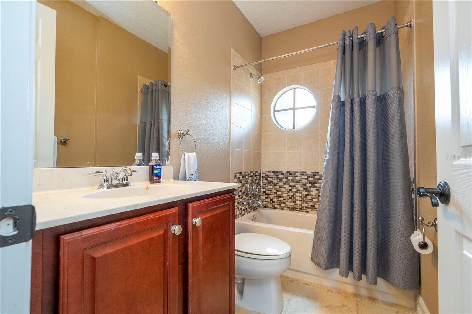 Image 49 of 99 For 3119 Falconhill Drive