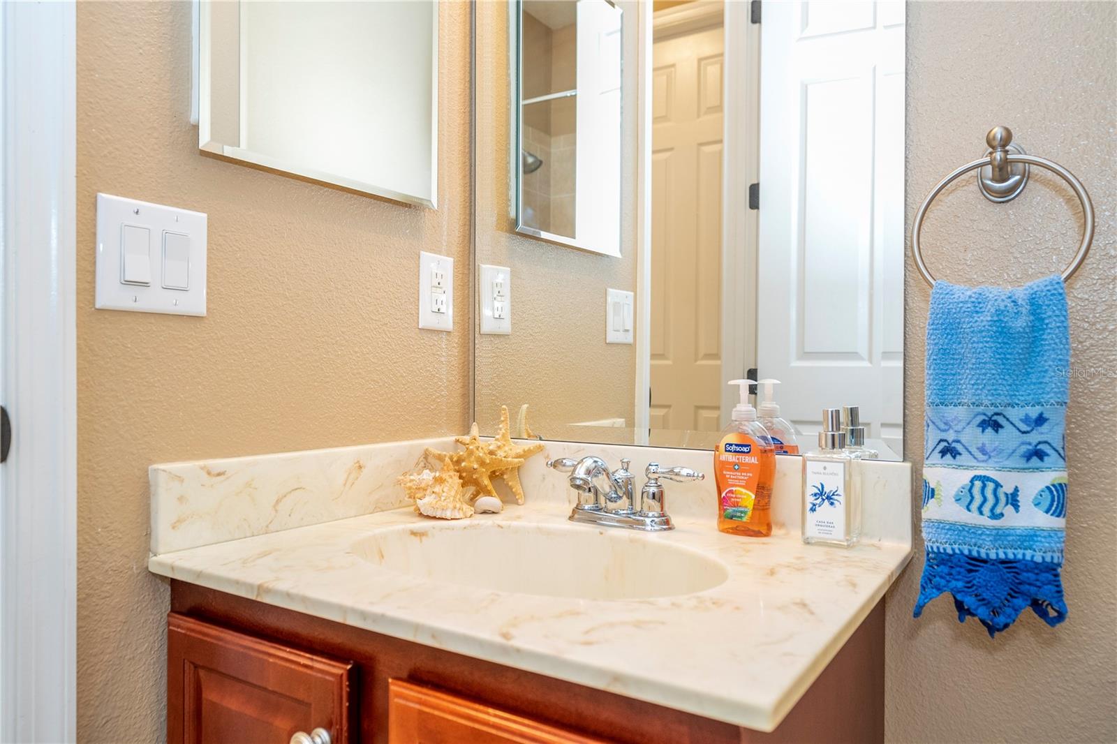 Image 56 of 99 For 3119 Falconhill Drive