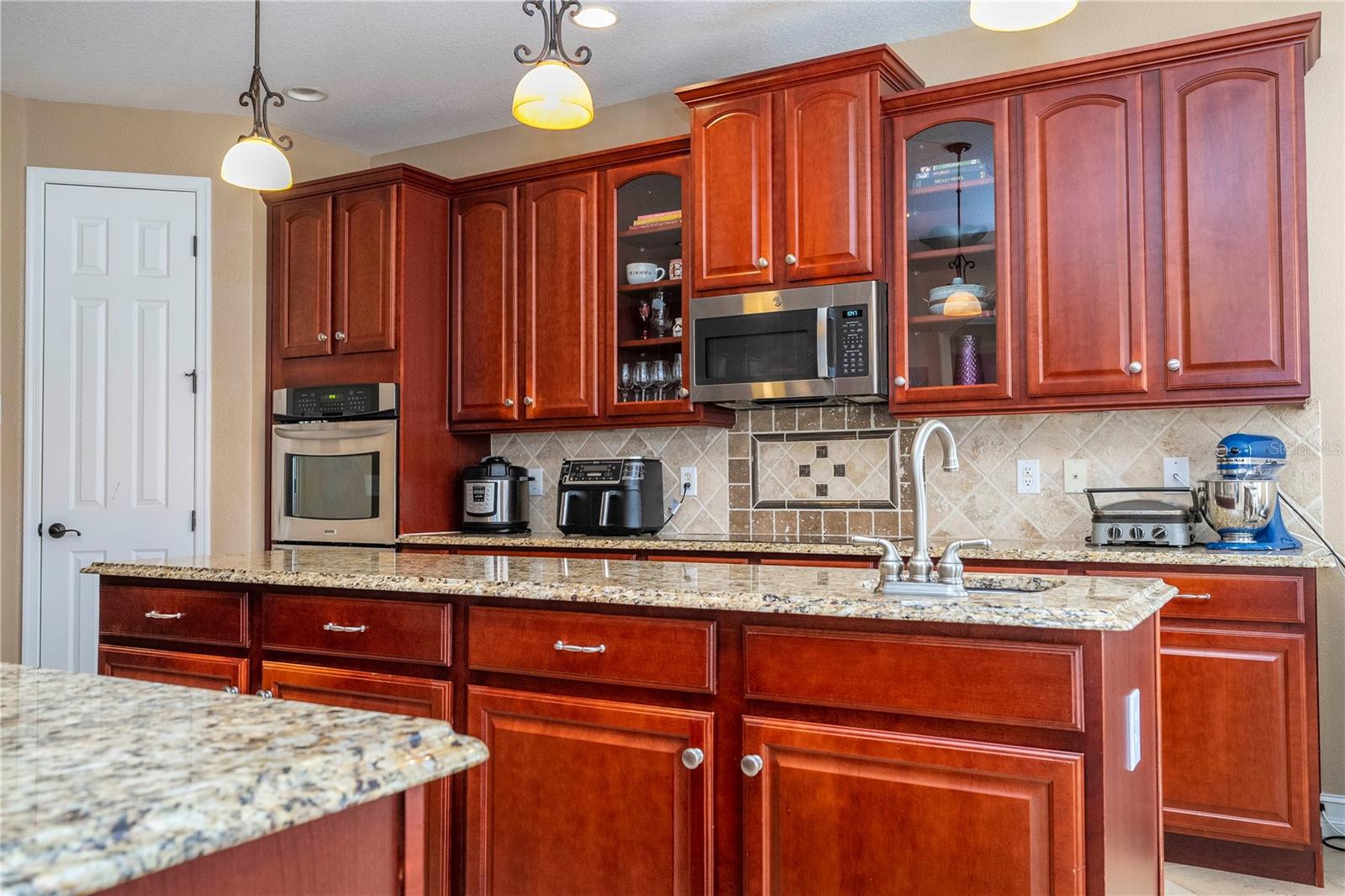 Image 70 of 99 For 3119 Falconhill Drive