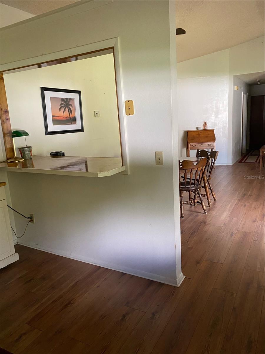 Image 4 of 14 For 1418 Prairie Lake Boulevard