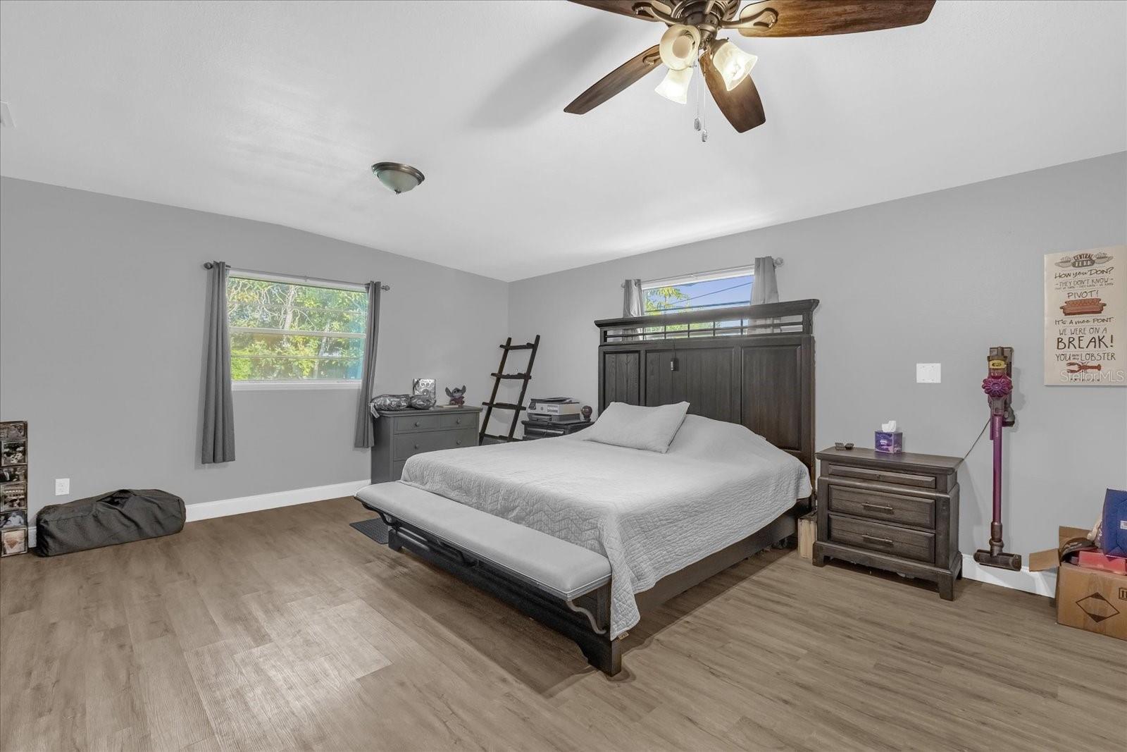 Image 20 of 29 For 588 Audubon Avenue Ne