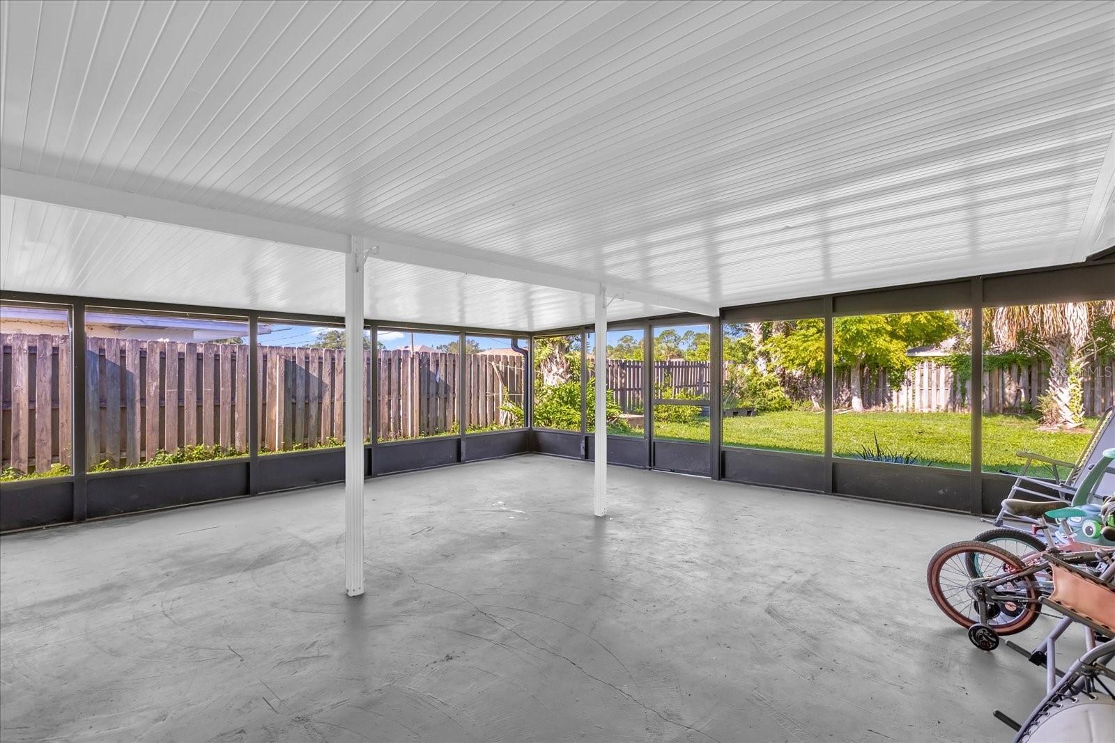 Image 22 of 29 For 588 Audubon Avenue Ne