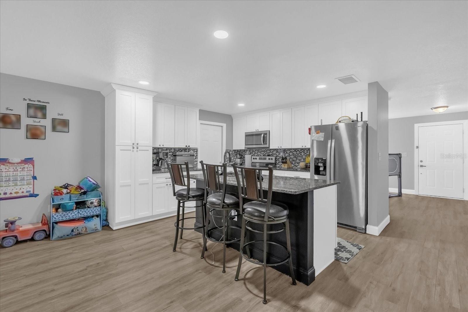 Image 3 of 29 For 588 Audubon Avenue Ne