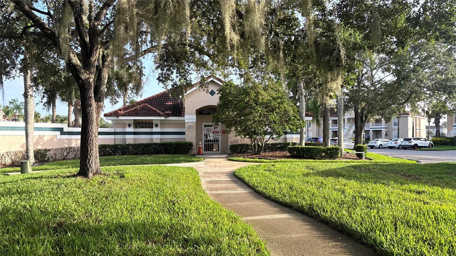 Image 4 of 17 For 13903 Timberland Drive 101