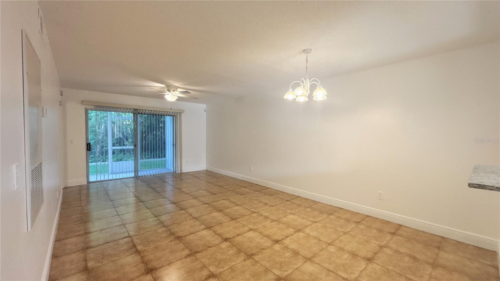 Image 6 of 17 For 13903 Timberland Drive 101