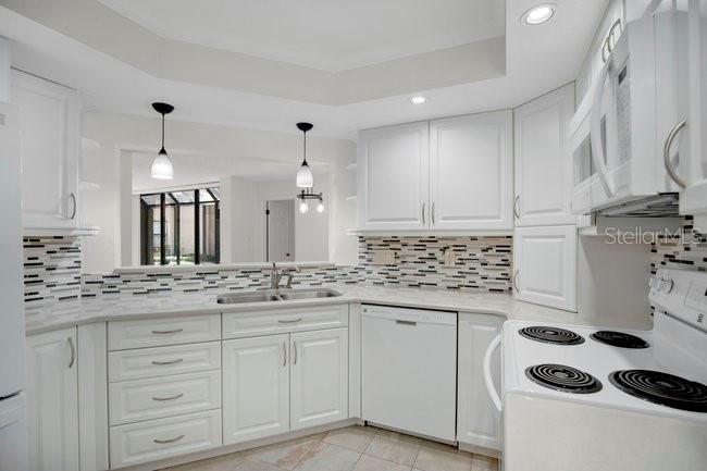 Image 13 of 42 For 1246 Saint Tropez Circle Ge