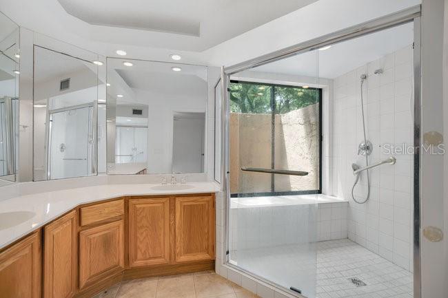 Image 17 of 42 For 1246 Saint Tropez Circle Ge