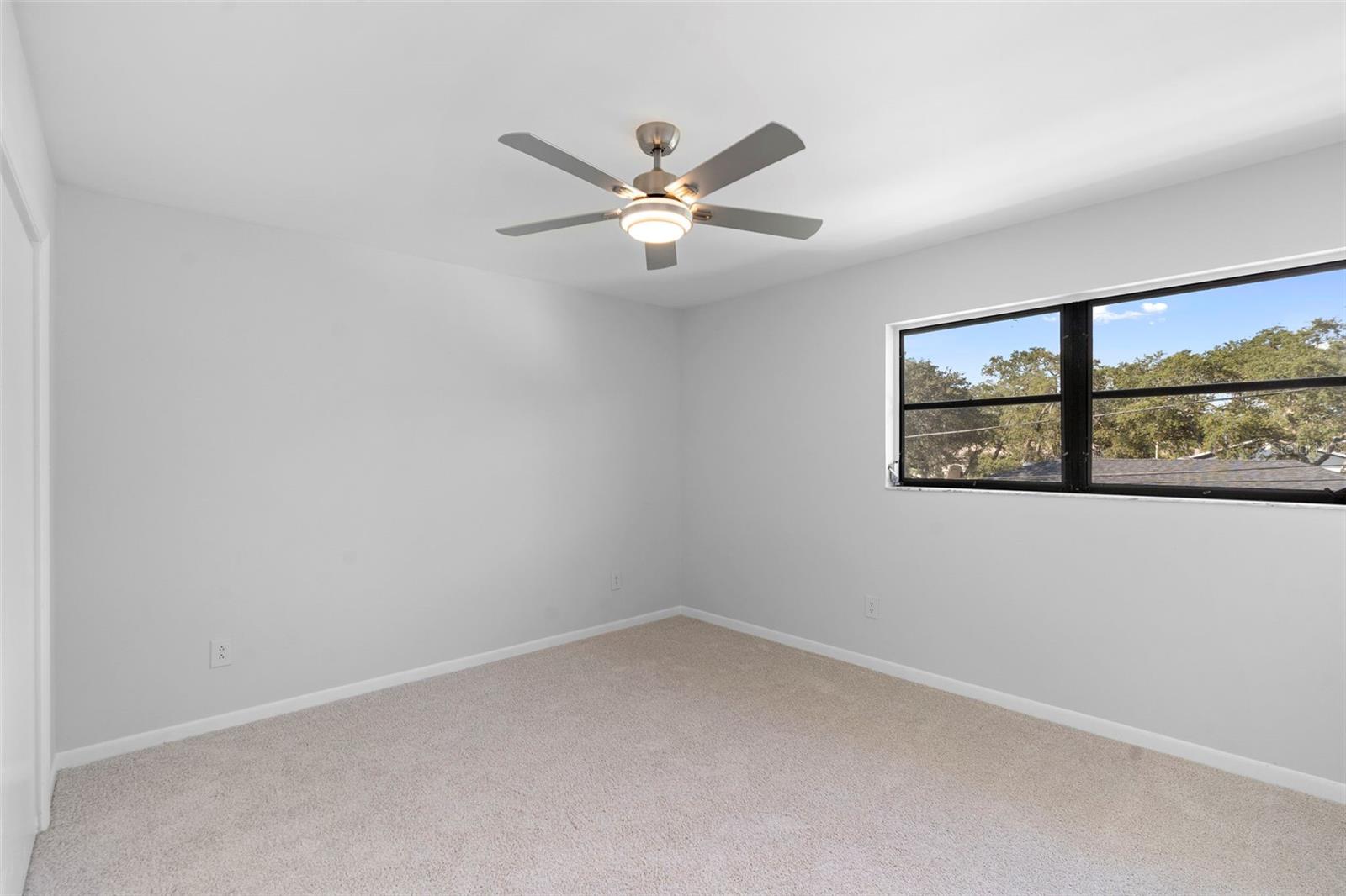 Image 21 of 30 For 624 Baynard Drive