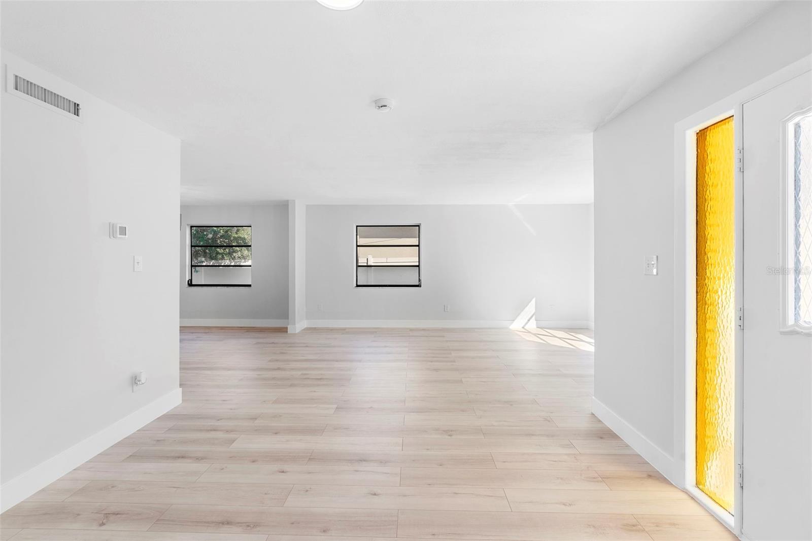 Image 6 of 30 For 624 Baynard Drive