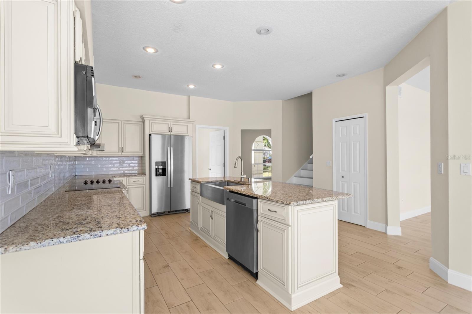 Image 12 of 38 For 7801 Belvoir Drive
