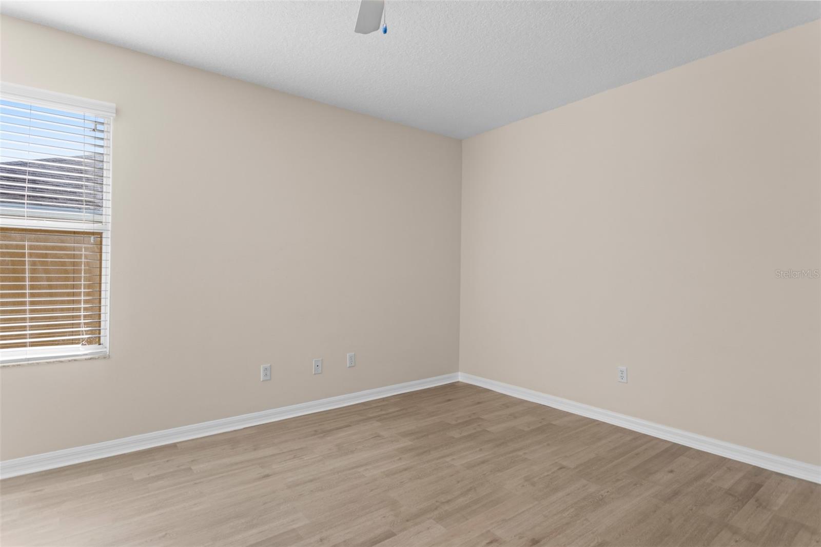 Image 21 of 38 For 7801 Belvoir Drive
