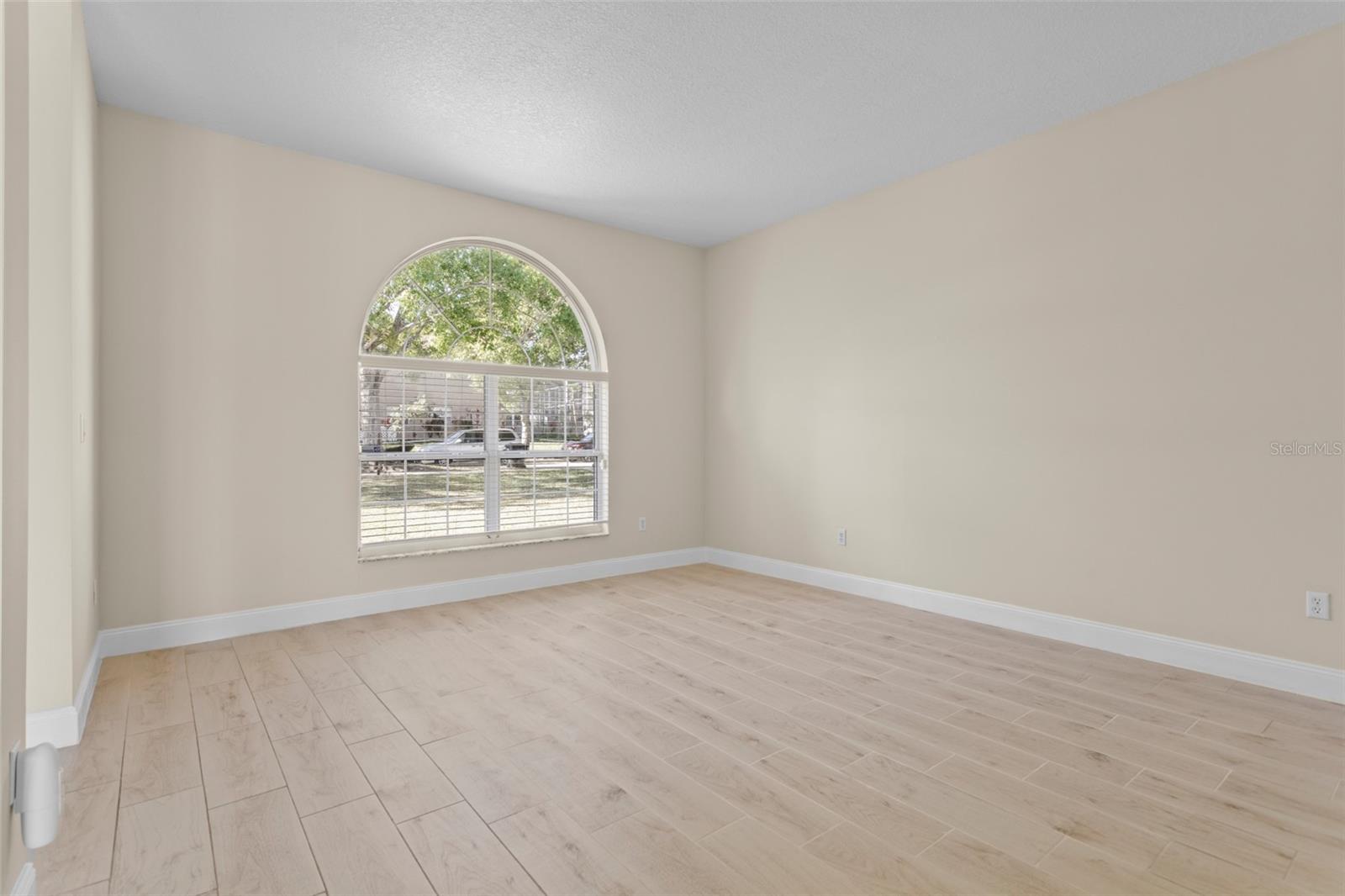 Image 3 of 38 For 7801 Belvoir Drive