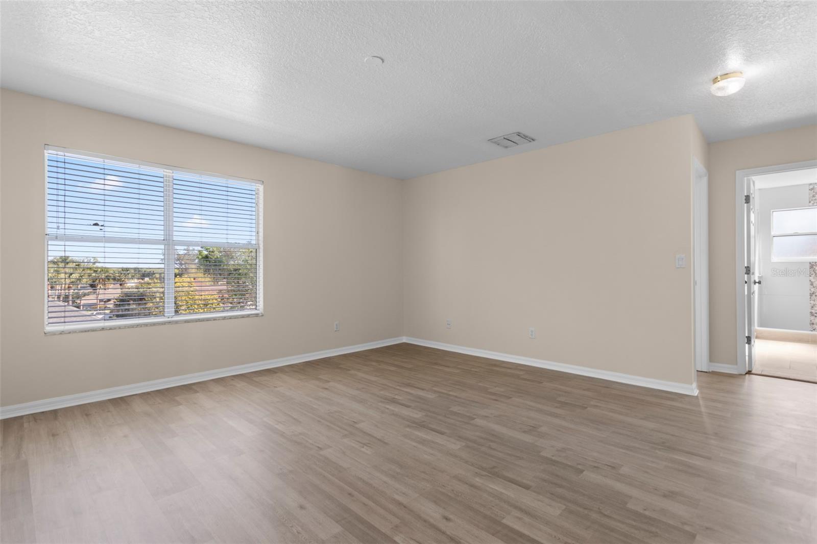 Image 32 of 38 For 7801 Belvoir Drive