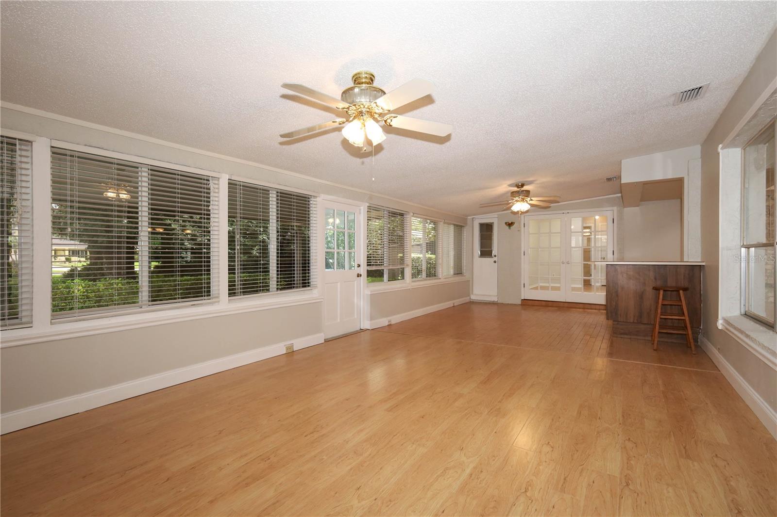 Image 24 of 93 For 4445 Bridgewater Drive