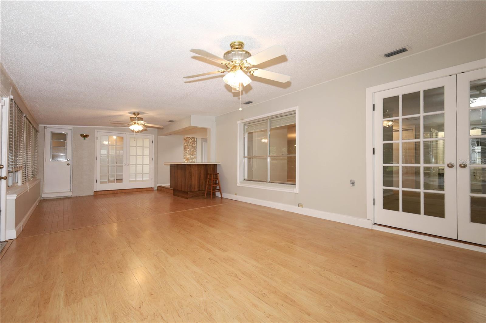 Image 26 of 93 For 4445 Bridgewater Drive