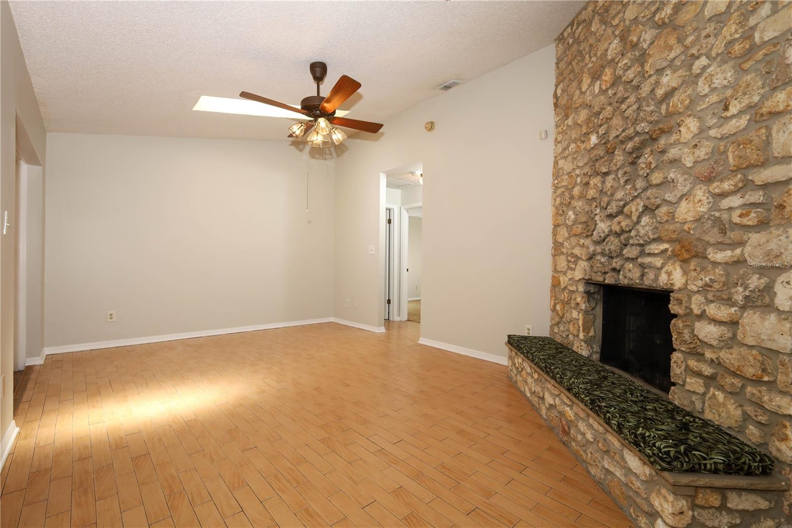 Image 31 of 93 For 4445 Bridgewater Drive